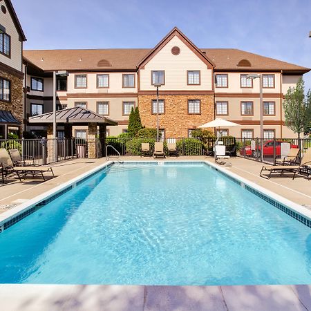 Staybridge Suites Louisville - East By Ihg Esterno foto