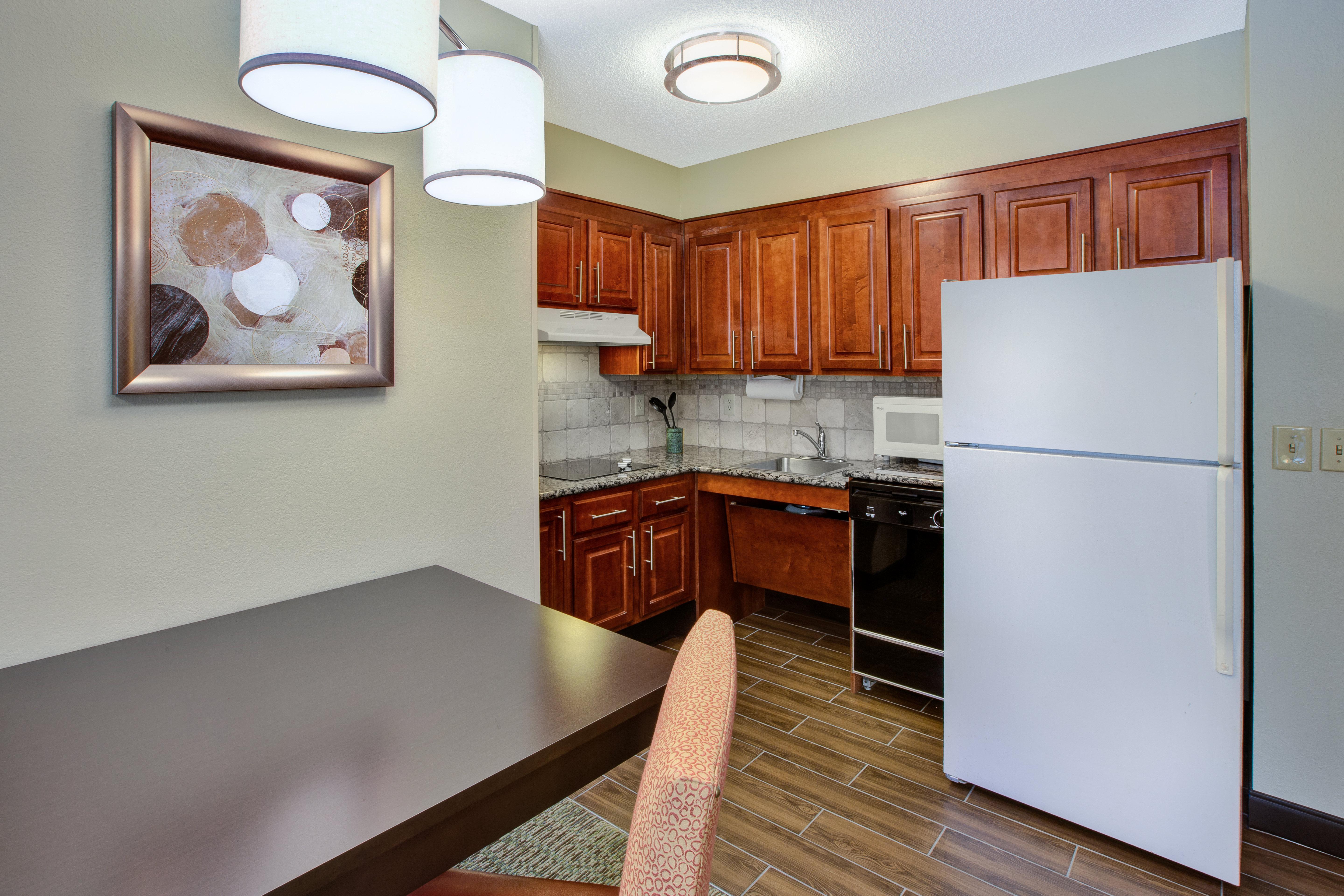 Staybridge Suites Louisville - East By Ihg Esterno foto