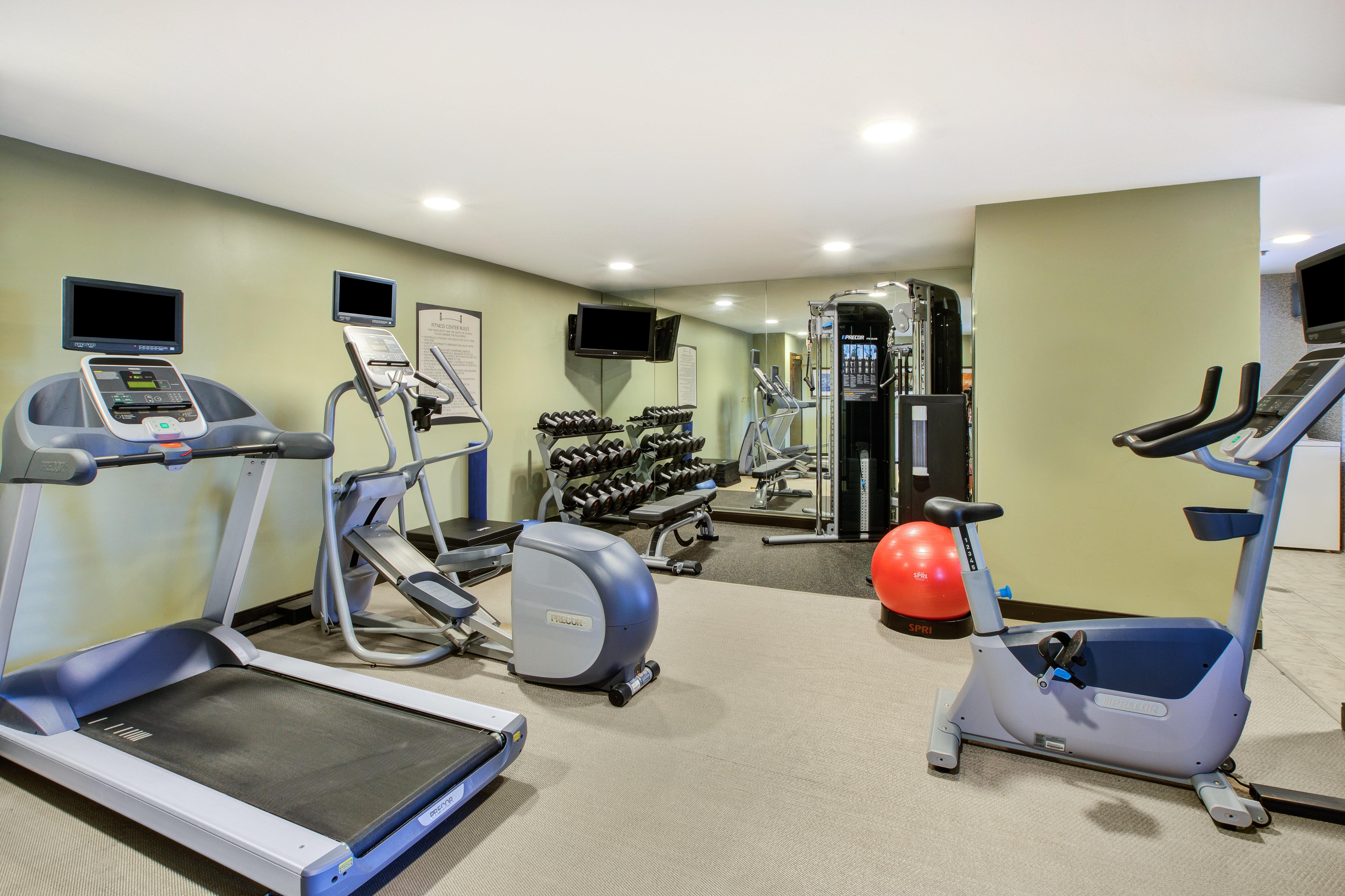 Staybridge Suites Louisville - East By Ihg Esterno foto