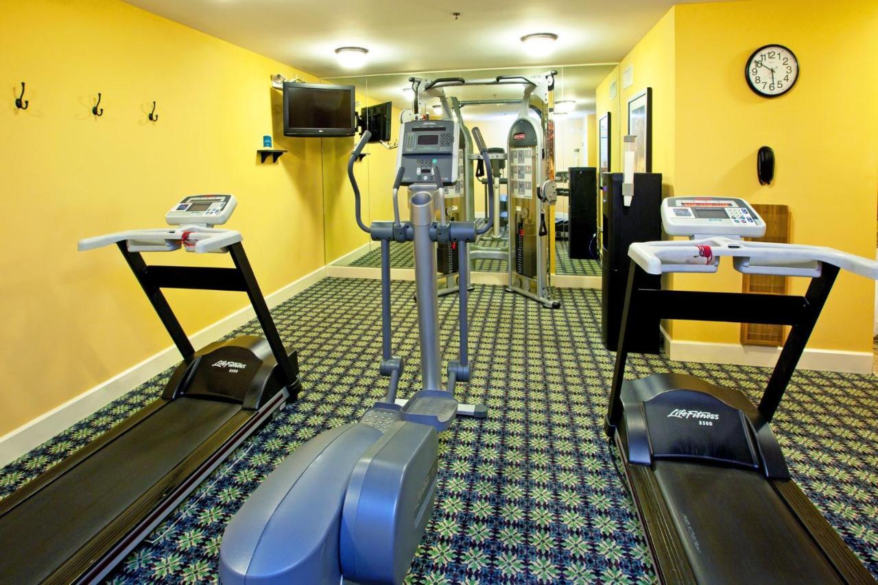Staybridge Suites Louisville - East By Ihg Esterno foto