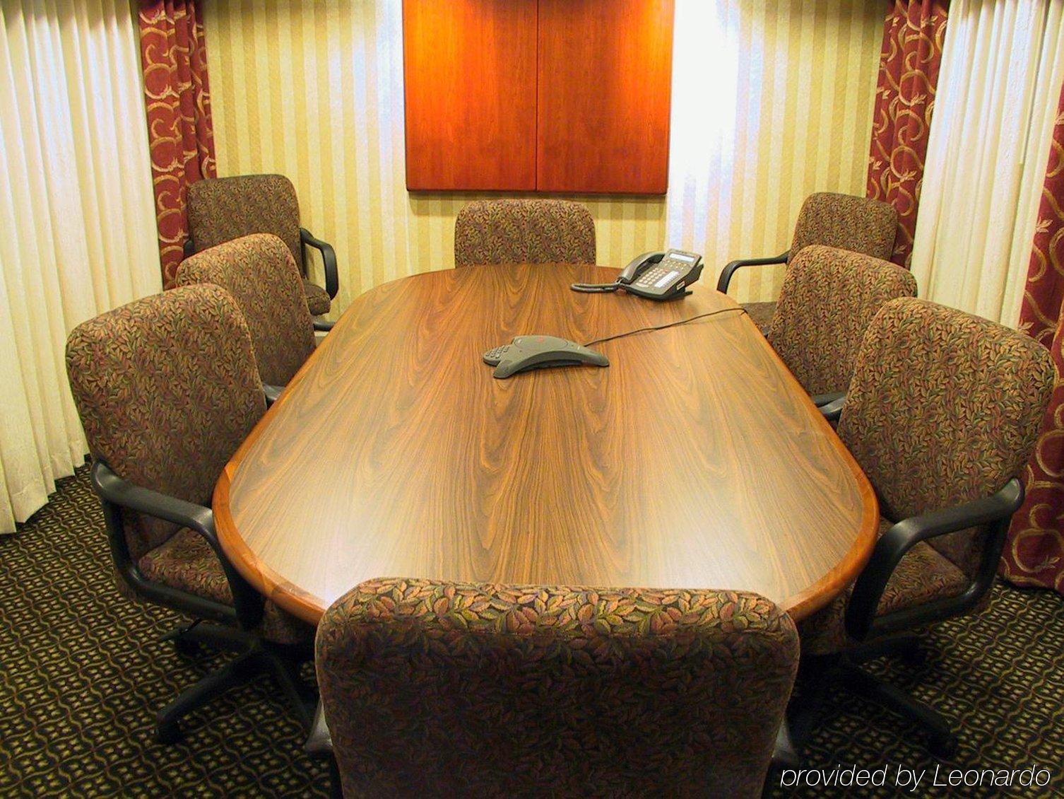 Staybridge Suites Louisville - East By Ihg Esterno foto