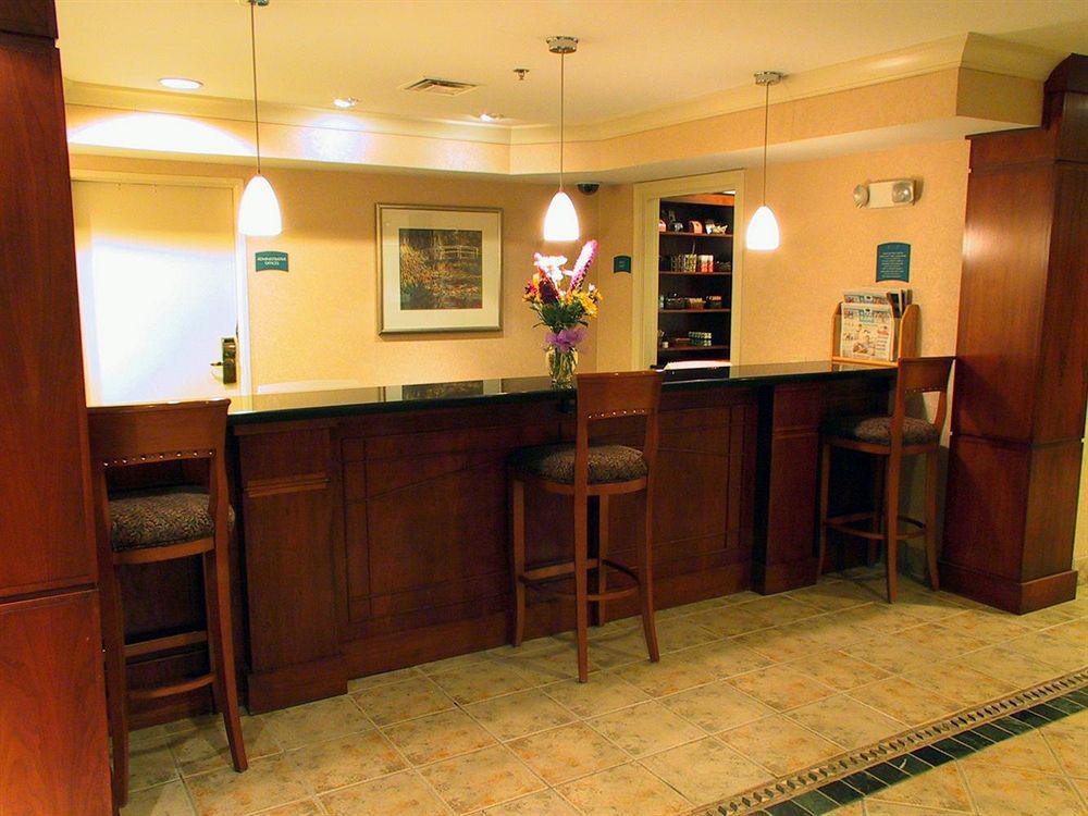 Staybridge Suites Louisville - East By Ihg Ristorante foto